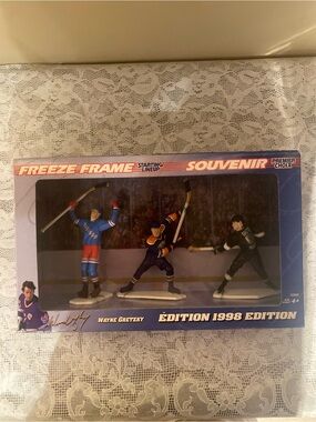 Starting Lineup 1998 Wayne Gretzky Freeze Frame Limited Edition